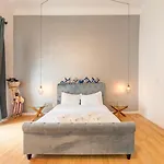 Gasthof Guestready - Boavista Homes